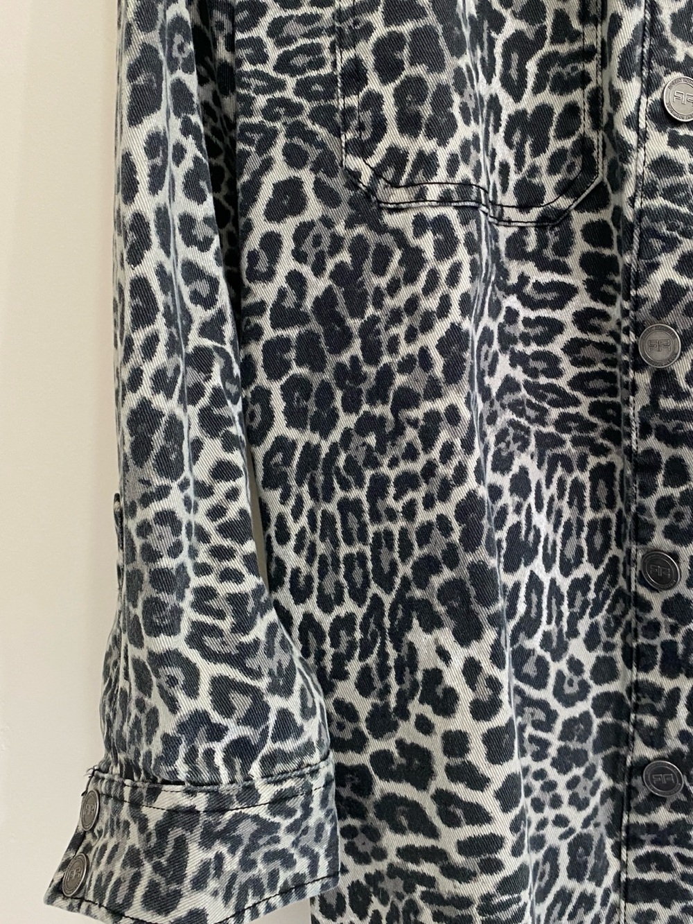 Robert Rodriguez leopard print jacket - Picture 3 of 5